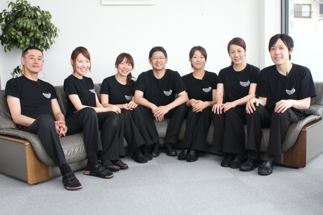 ni-staff201108.jpg