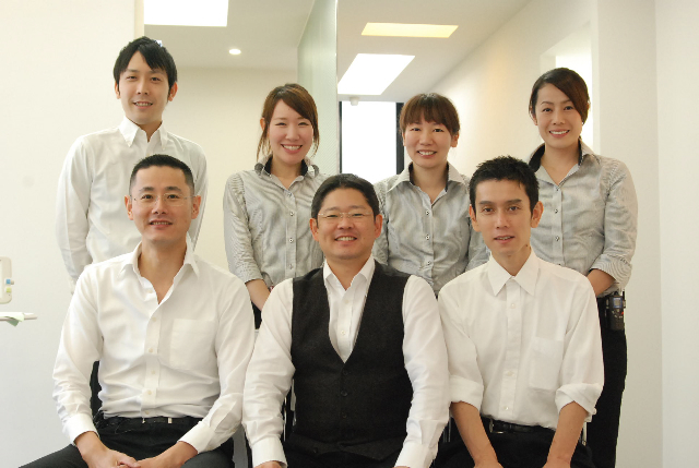 ni-staff2110.jpg